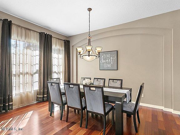 3rd image of 11742 MAGNOLIA FALLS Drive