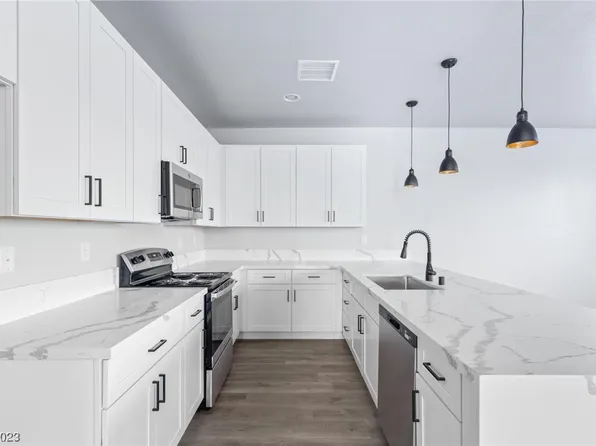 1119 Laurel Ave, Sunrise Manor, NV 89104