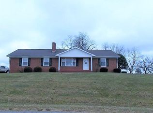 112 Raiders Rd, Woodlawn, VA 24381