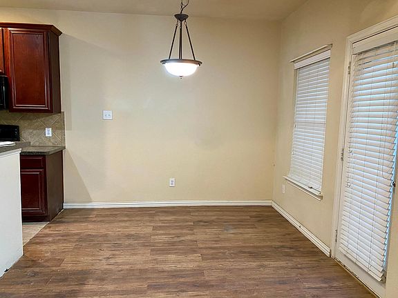 4th image of 8748 Bigelow Dr