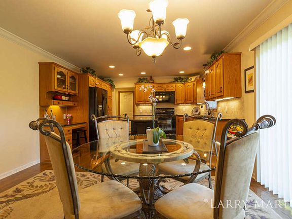 5th image of 3207 Rollingview Ct