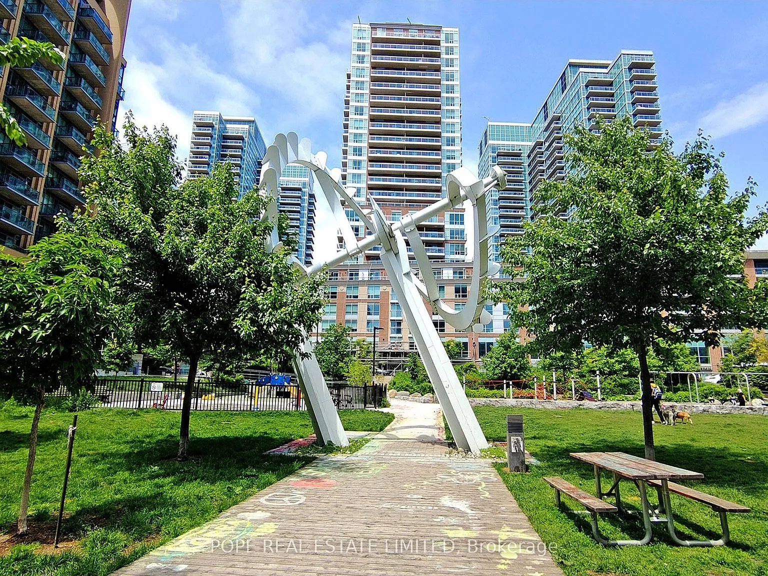 Liberty Lakeview Towers — Photo 4