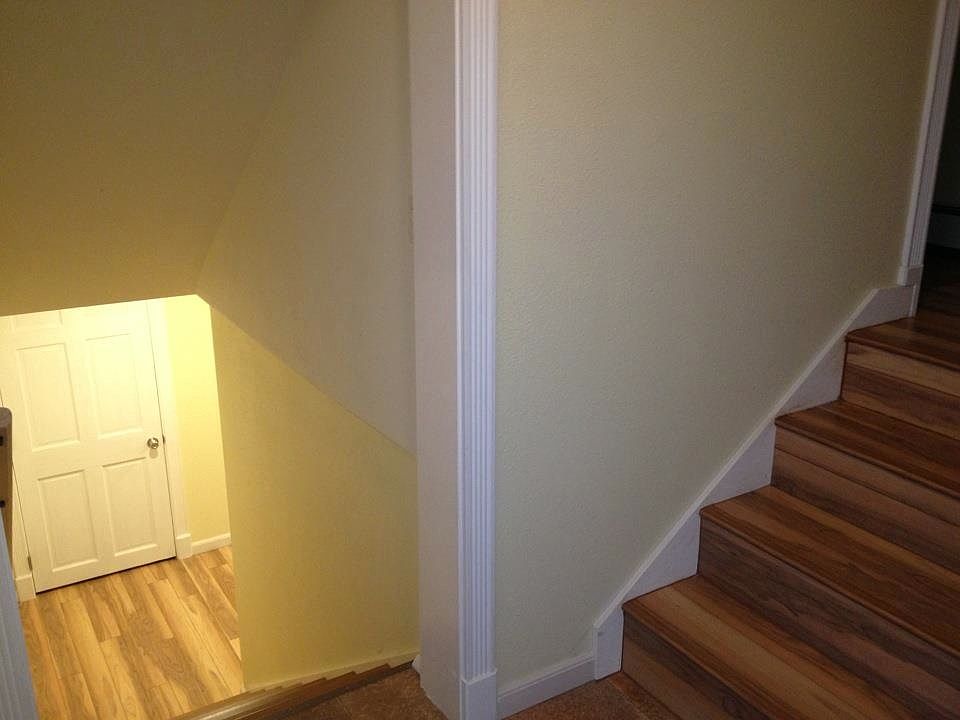 Seperate private entry from one bedroom neighbor