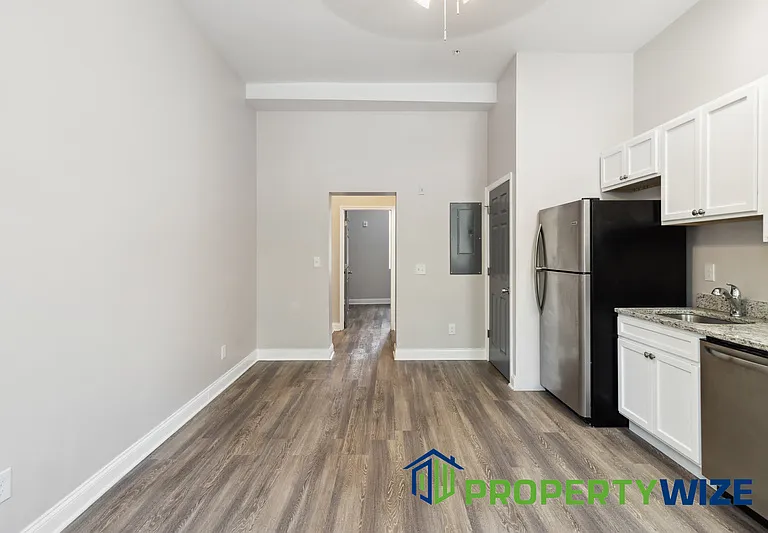 833 Hollins St #1F — Photo 11