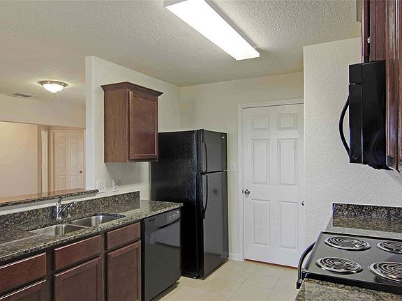 4th image of 10830 Dover White Dr