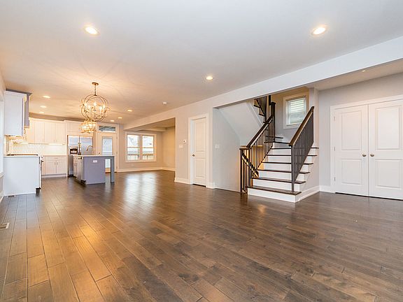 4th image of 5430 N Monitor Ave