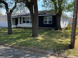 1204 Park Ave, Bonham, TX 75418