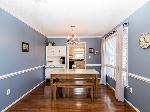 2nd image of 2204 W Providence Ct