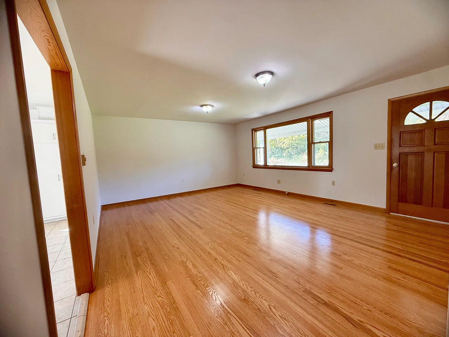 3 bed, 1504 sqft, $2,500 — Photo 3
