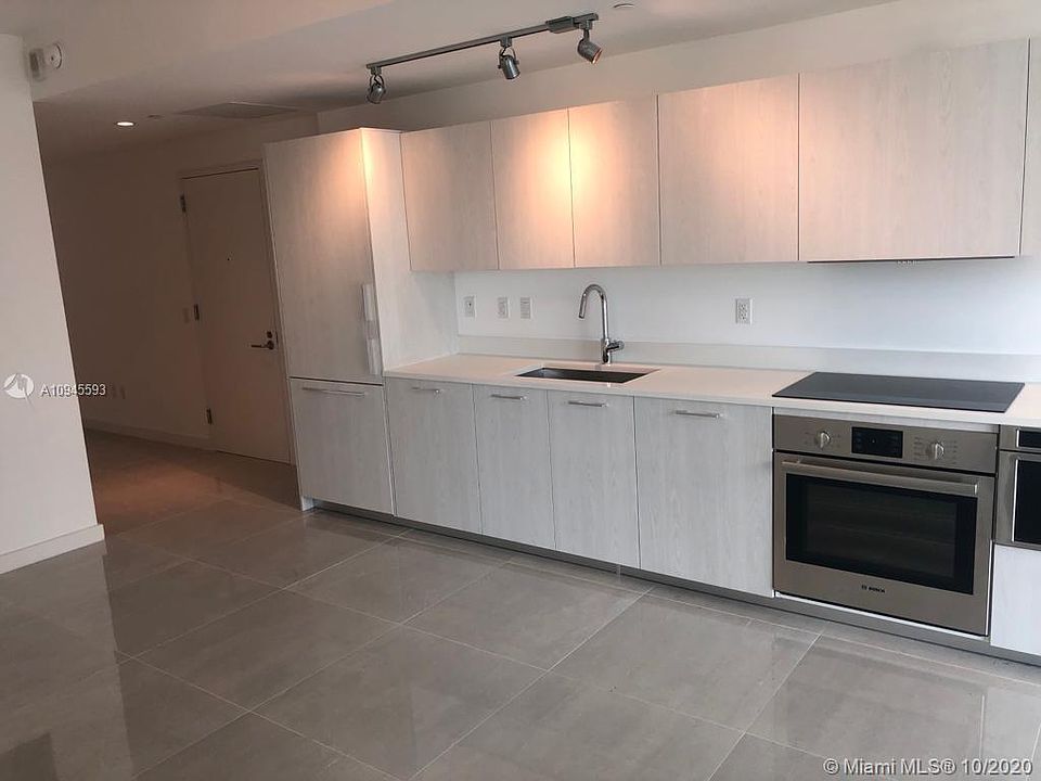 1st image of 501 NE 31st St Unit 907