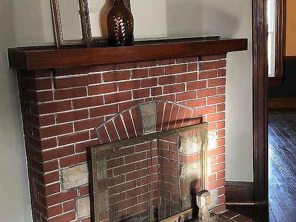 Decorative fireplace