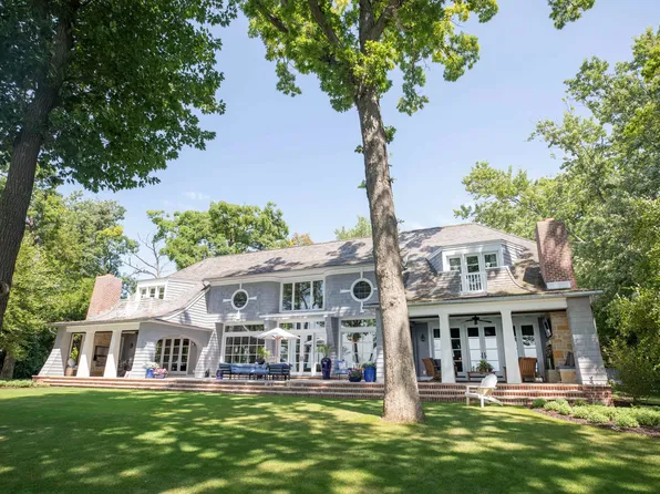 525 Illinois Ave, Green Lake, WI 54941