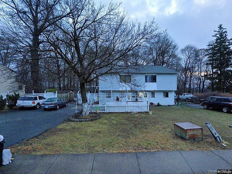 1st image of 22 Slinn Avenue