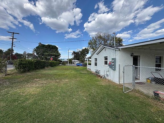 Plenty of yard space
