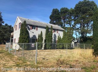 898 5th Ave APT 2, Hammond, OR