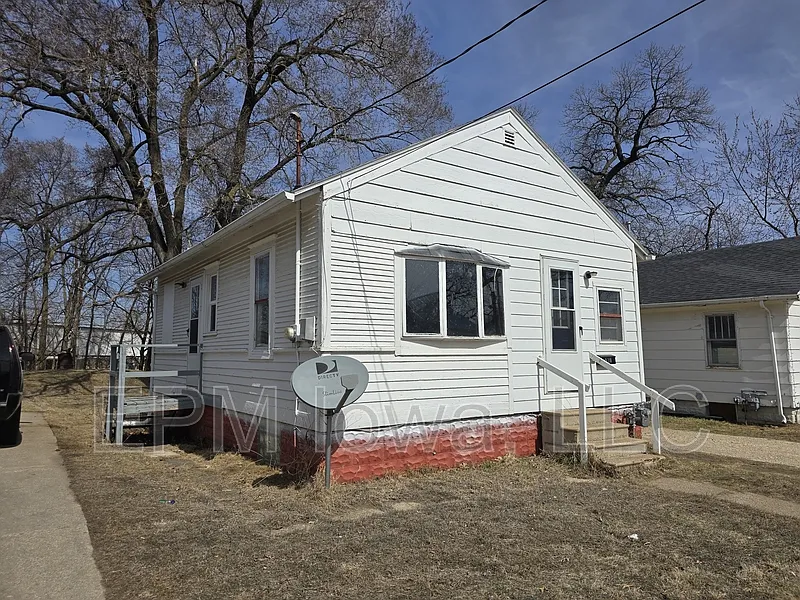 1 bed, 1.0 bath, 560 sqft, $750 — Photo 1