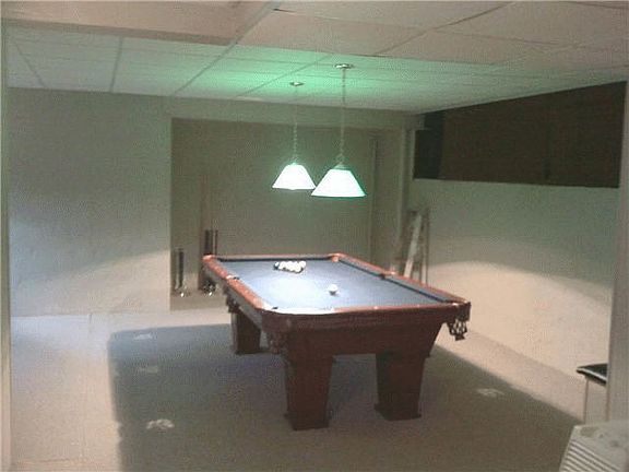5th image of 255 Bear Hollow Way