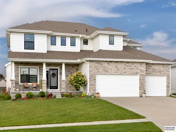 3768 N 192nd Ave, Elkhorn, NE 68022