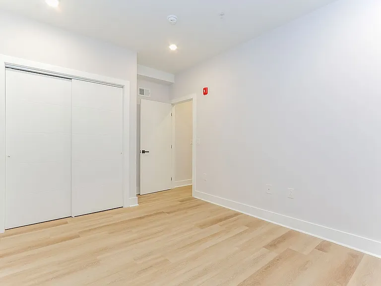 820 N 40th Street — Photo 8