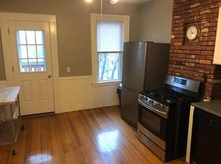 910 E Broadway #2, Boston, MA 02127