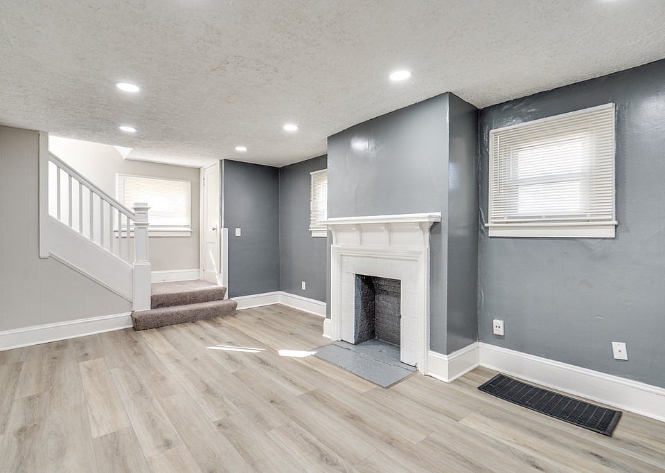 1st image of 920 Bloomfield Ave