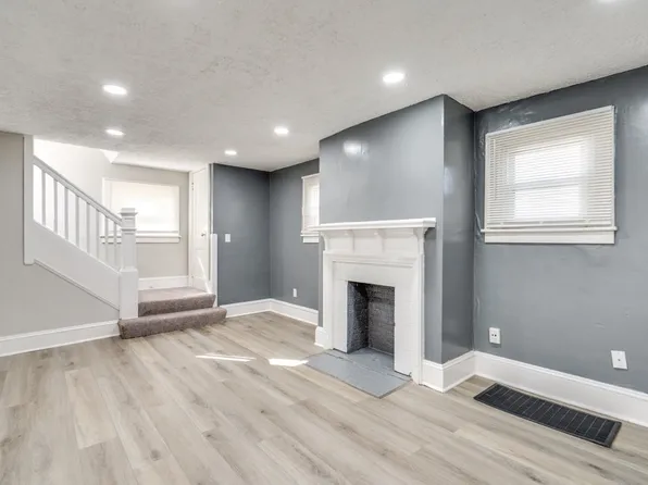 920 Bloomfield Ave, Akron, OH 44302