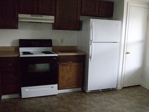 3rd image of 1513 Fairfax Dr
