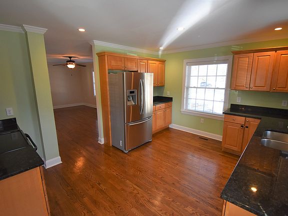 4th image of 1601 Fort Bragg Rd