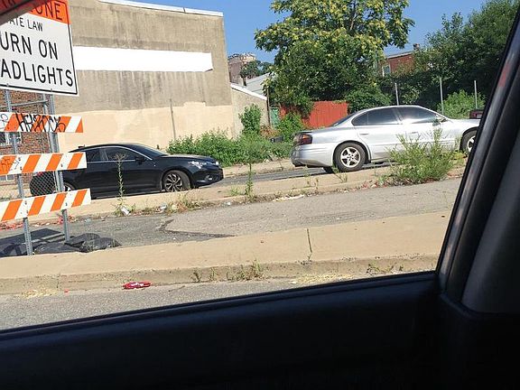 3rd image of 4774 Melrose St