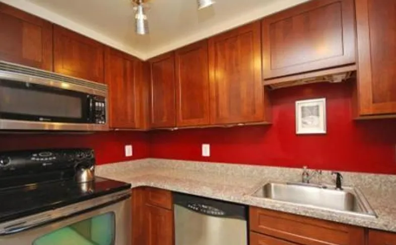 28 Symphony Rd #1X