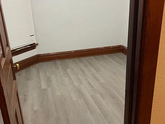 4th image of 805 E 23rd St #1
