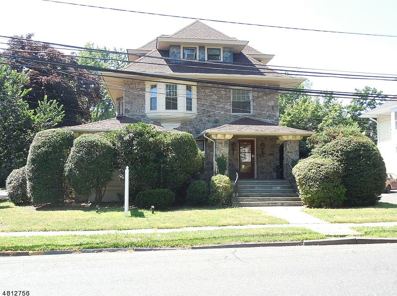 1st image of 320 Belleville Ave