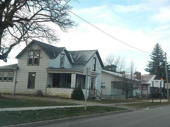 3rd image of 239 W Whitley St