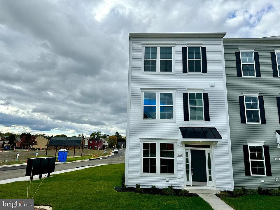 600 Hemsworth Ln