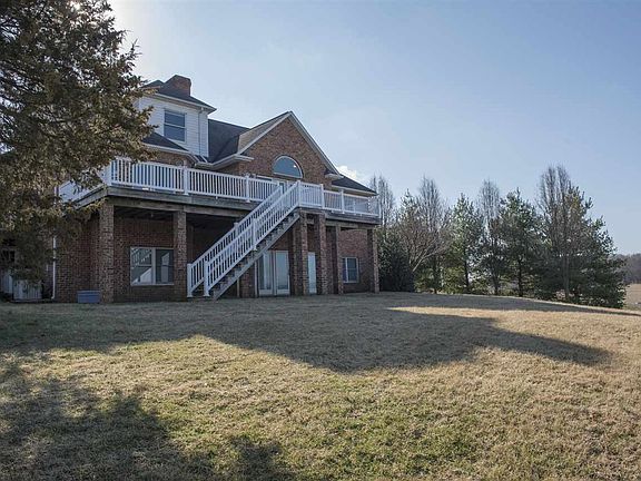 3rd image of 2836 Nutmeg Ct