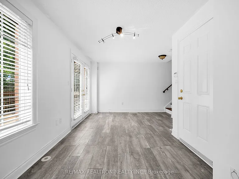 172 Vittorio De Luca Dr — Photo 21