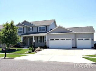 608 Grandyle Dr, Washington, IL
