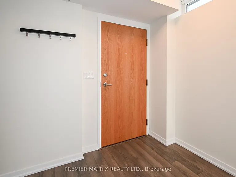20 Joe Shuster Way #1302 — Photo 6
