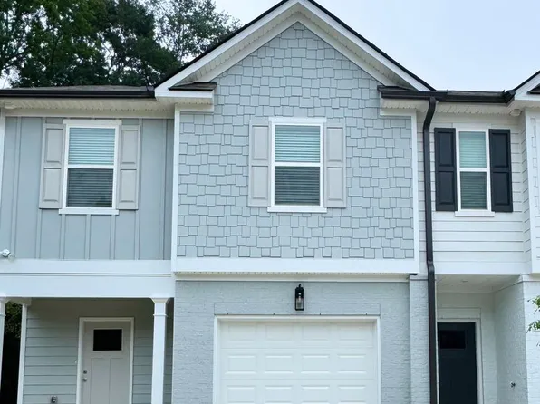 1201 McCoy St, Opelika, AL 36801