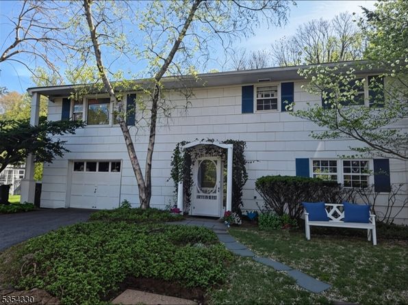 10 Rolling View Dr, Independence Twp., NJ 07840