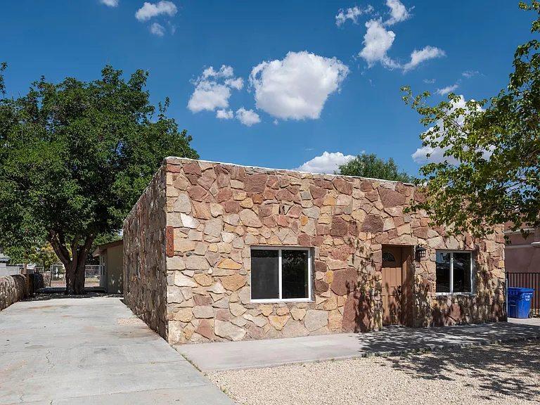 903 S Espanola St — Photo 3