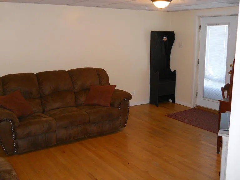 411 Goslin Rd — Photo 3