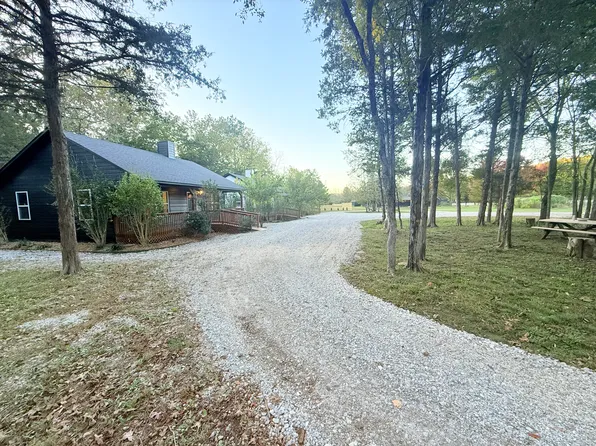 14565 E Black Oak Rd #B, Fayetteville, AR 72701