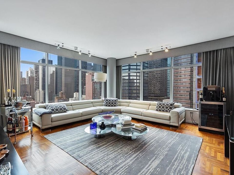 1st image of 250 E 54th St APT 20A