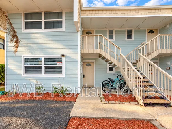 1000 3rd St #6A, Neptune Beach, FL 32266