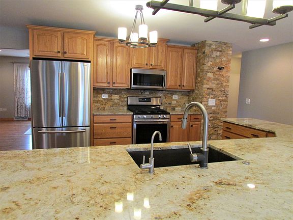 4th image of 16570 W Applewood Ct