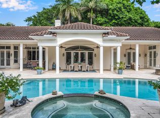 9440 SW 62nd Ct, Pinecrest, FL 33156