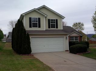 527 River View Dr, Lowell, NC 28098