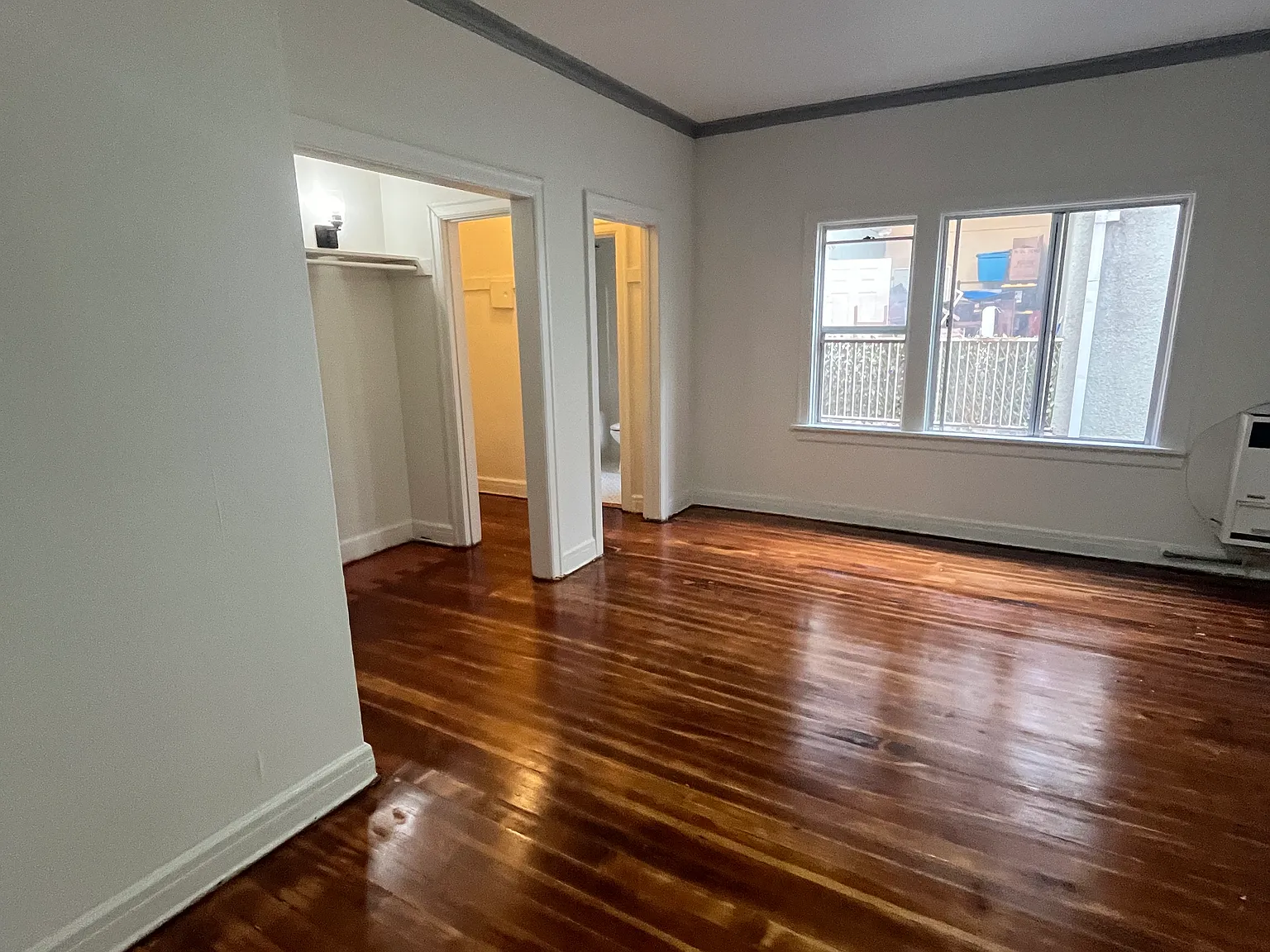 Studio, 400 sqft, $1,495 — Photo 3