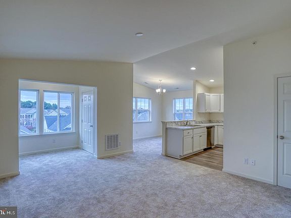 4th image of 4902 E Pebble Ln E